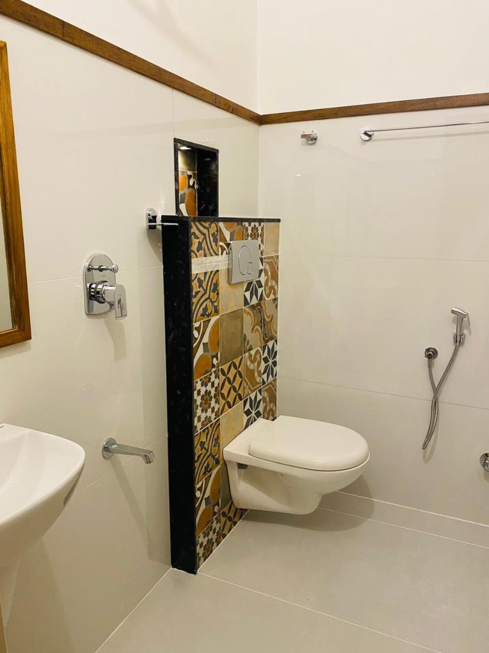 Rio Rooms Mims Calicut Eksteriør billede