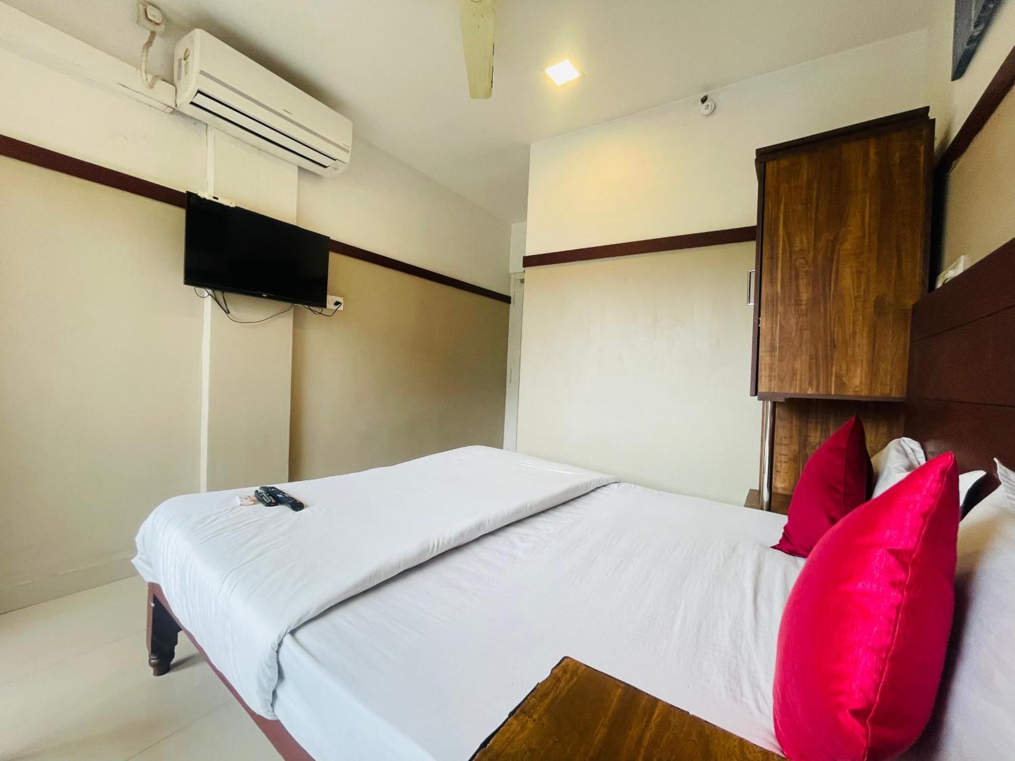 Rio Rooms Mims Calicut Eksteriør billede