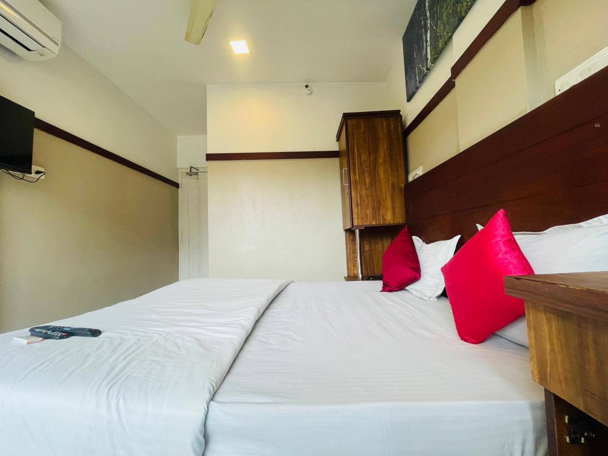 Rio Rooms Mims Calicut Eksteriør billede