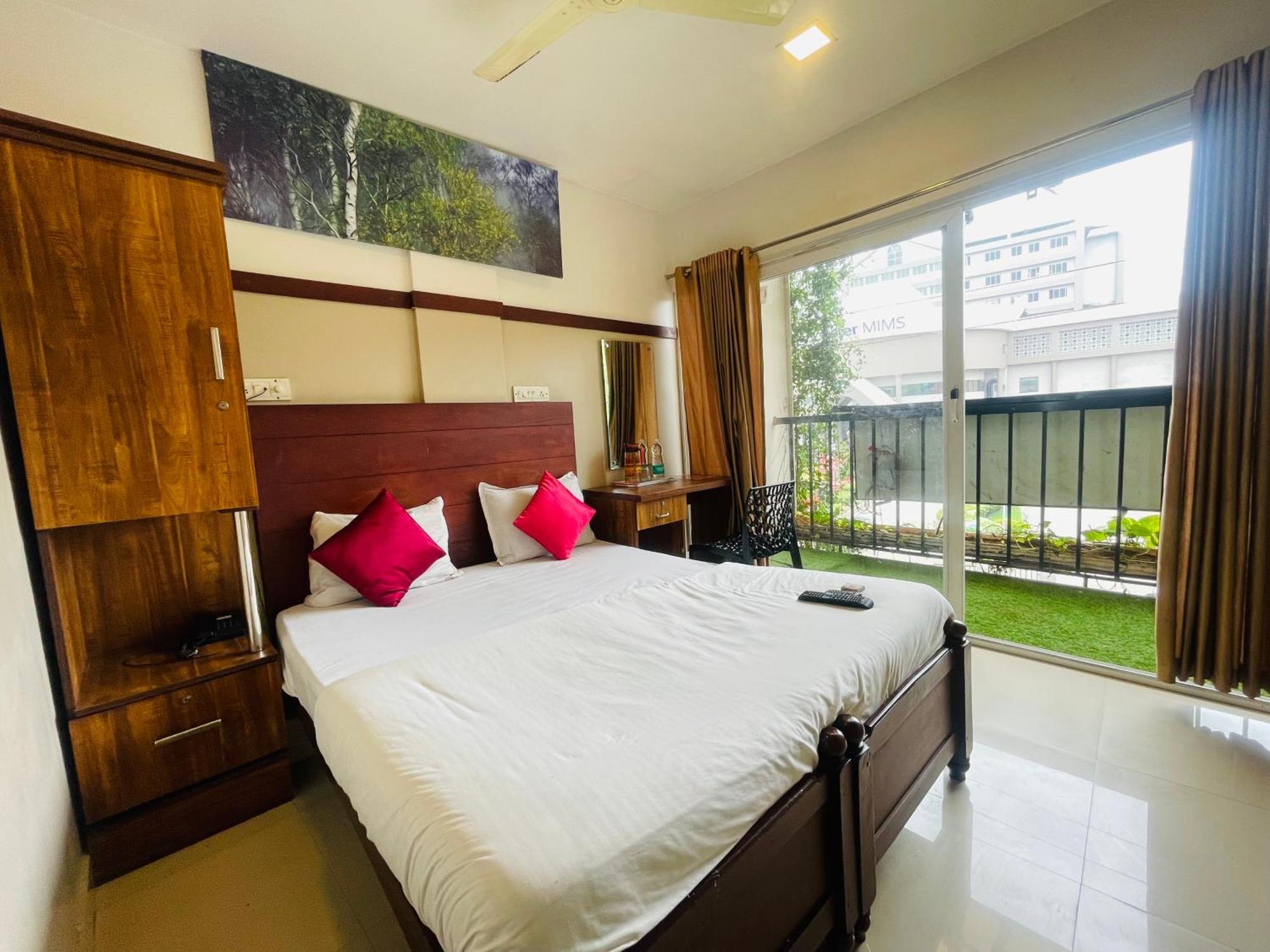 Rio Rooms Mims Calicut Eksteriør billede